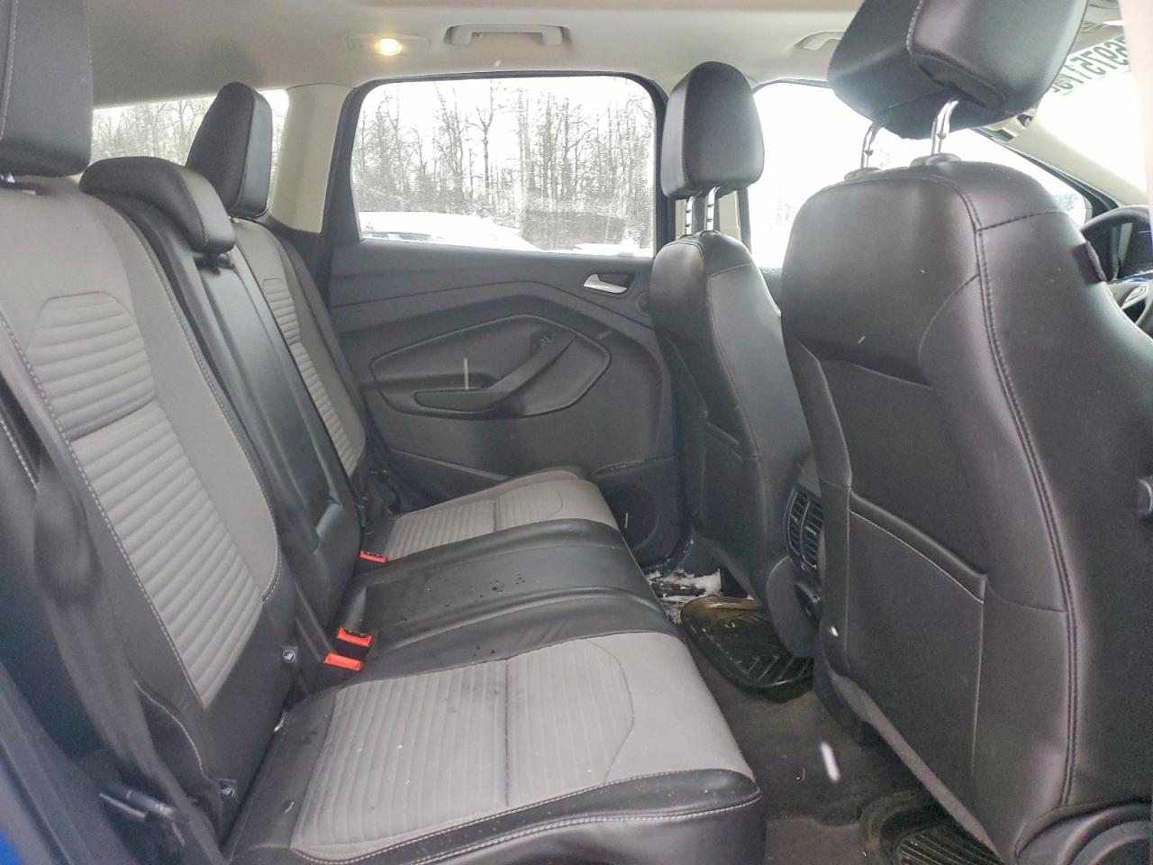 2017 FORD ESCAPE SE photo 19