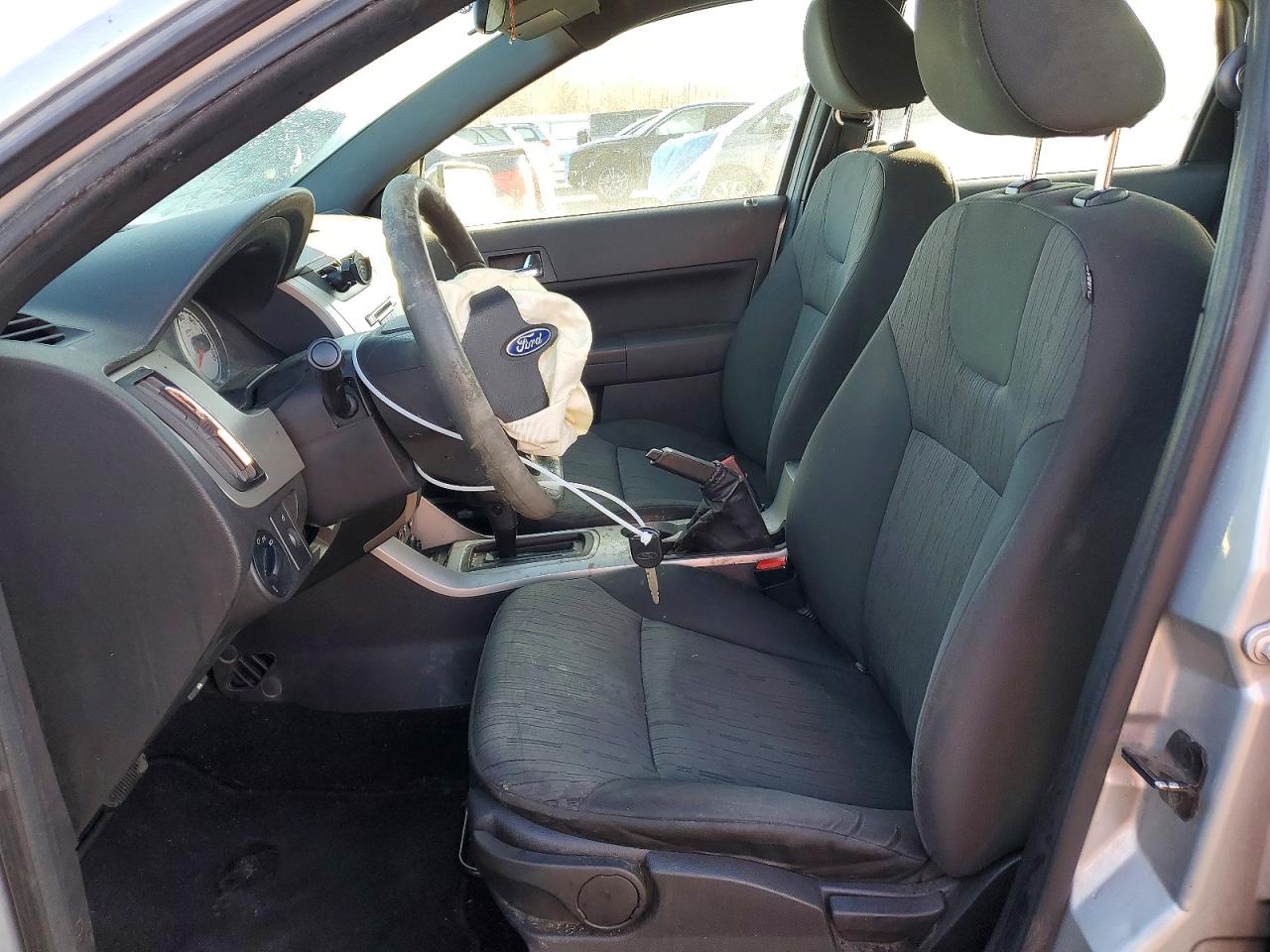 2008 FORD FOCUS SE photo 13