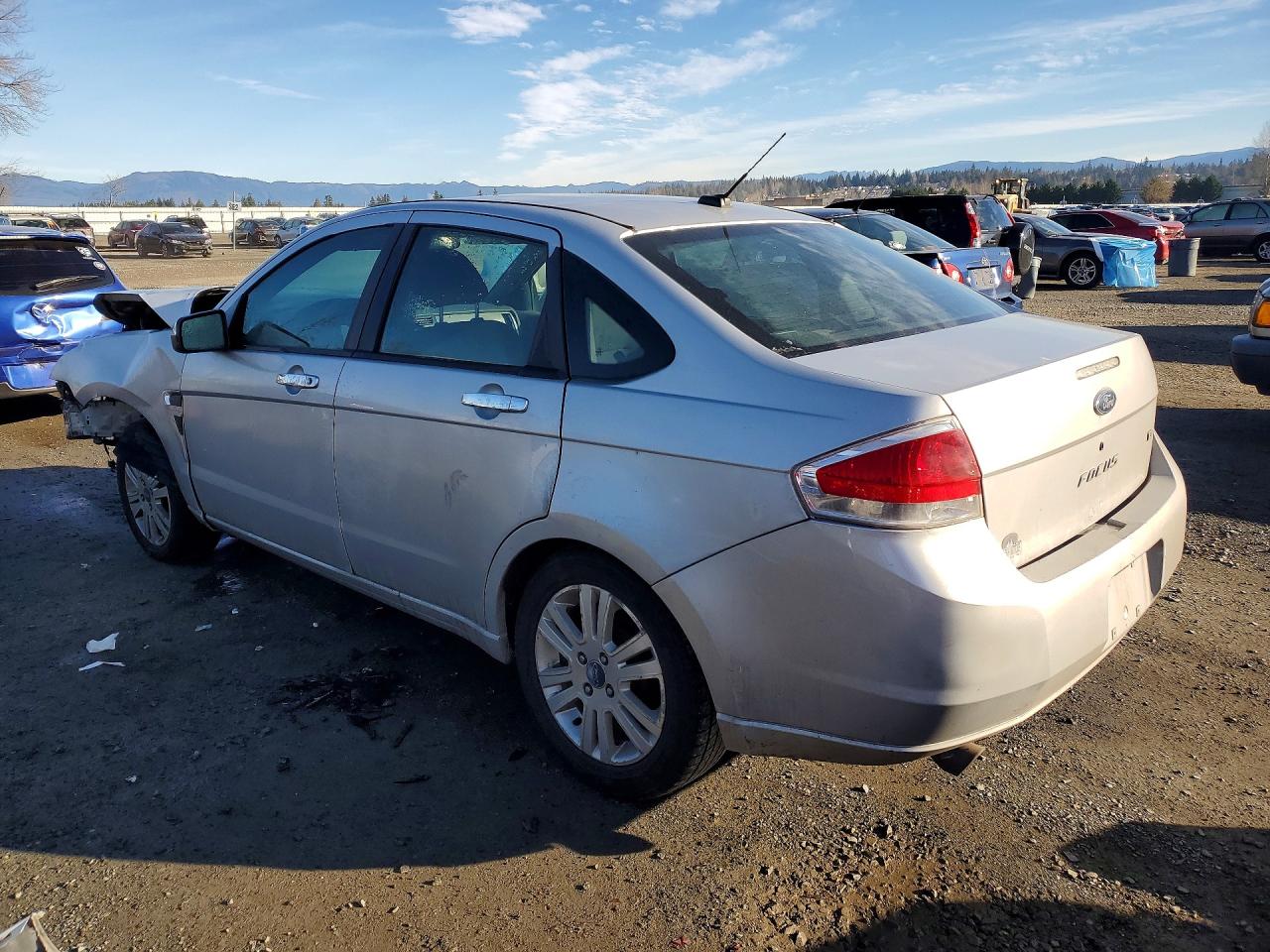 2008 FORD FOCUS SE photo 3
