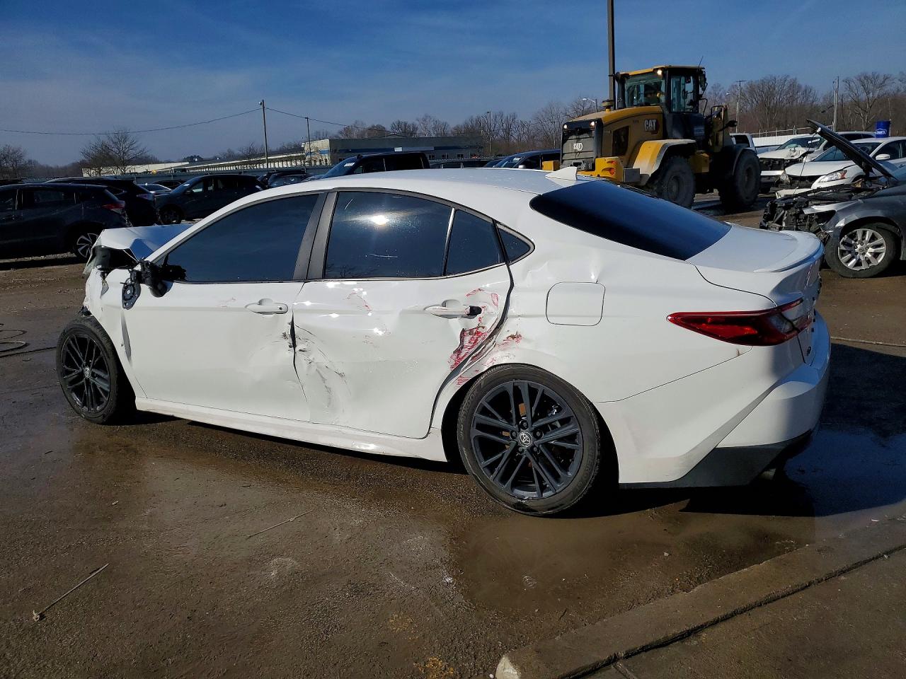 2025 TOYOTA CAMRY SE photo 2