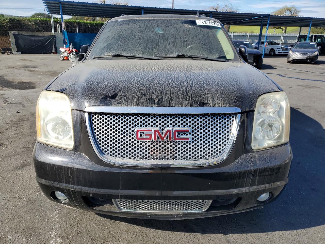 2008 GMC YUKON XL DENALI photo 13