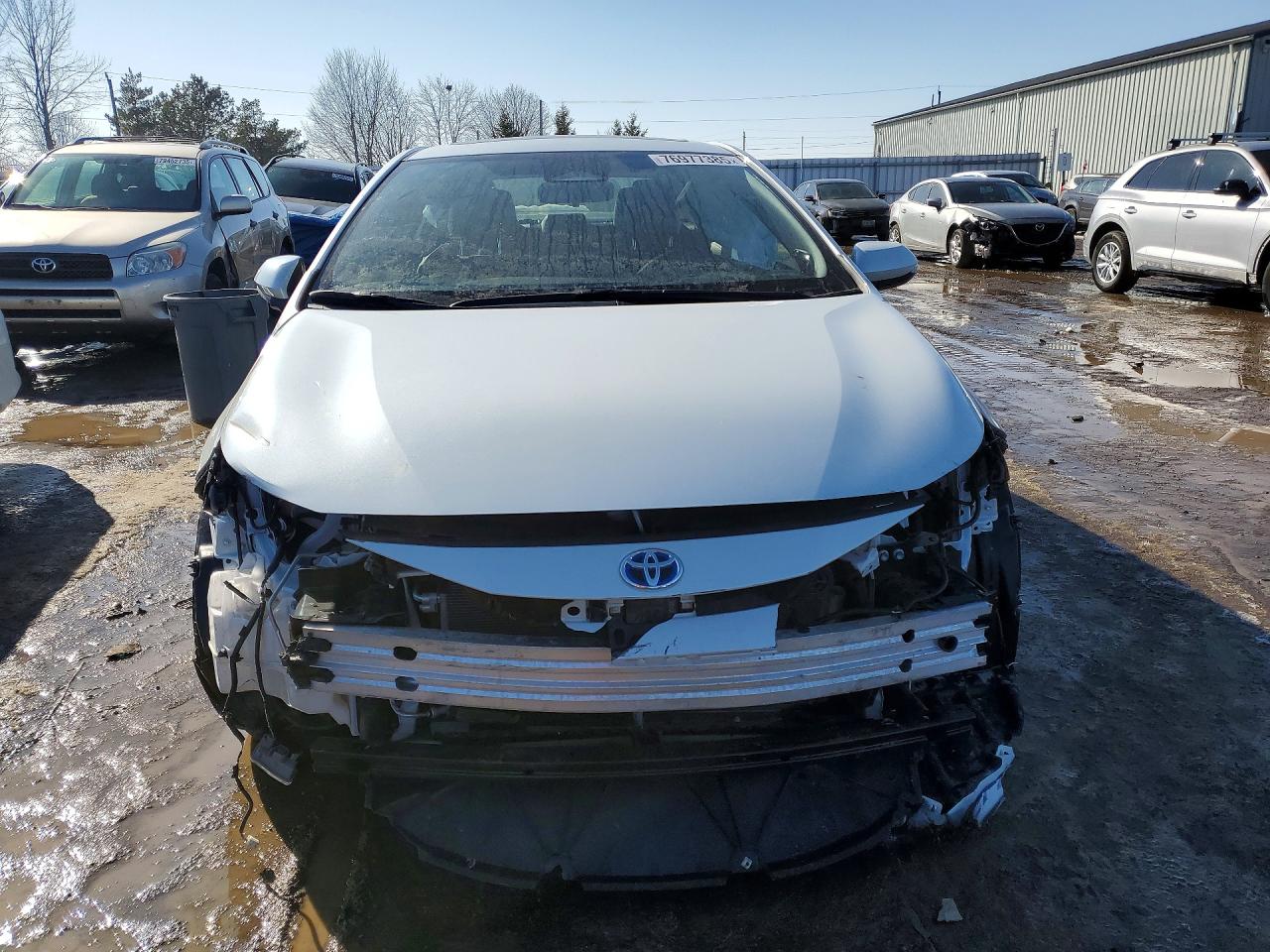 2025 TOYOTA COROLLA LE photo 5