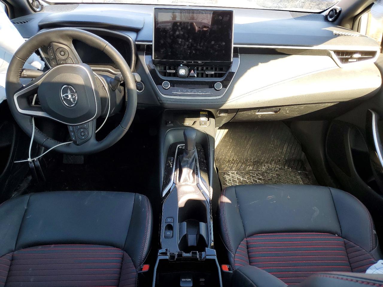2025 TOYOTA COROLLA LE photo 8
