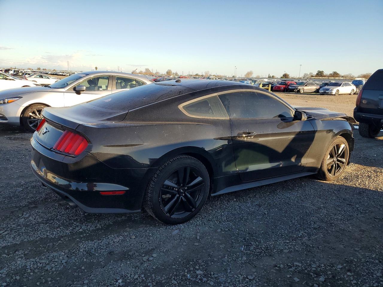 2016 FORD MUSTANG photo 7