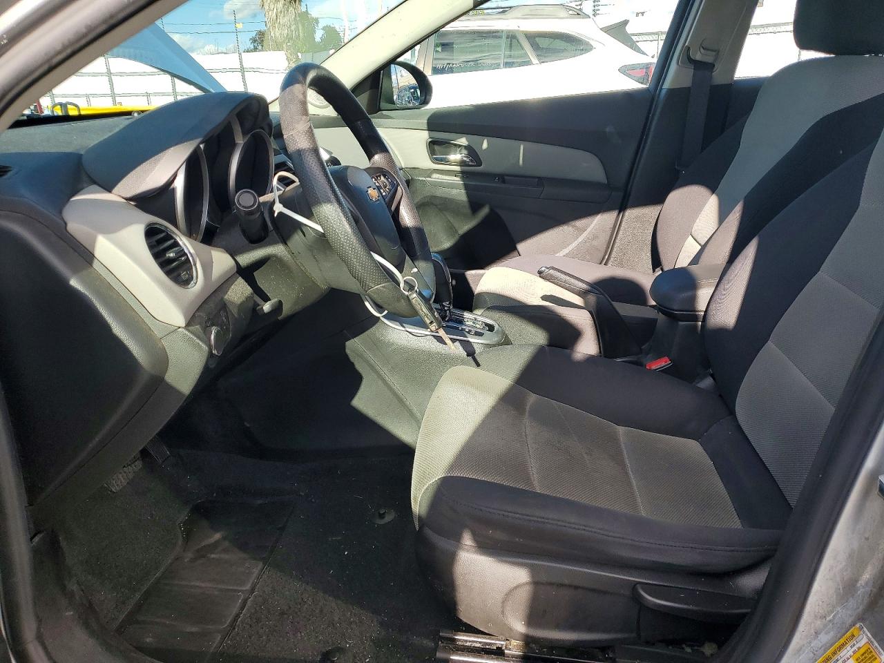 2016 CHEVROLET CRUZE LIMITED LS photo 13