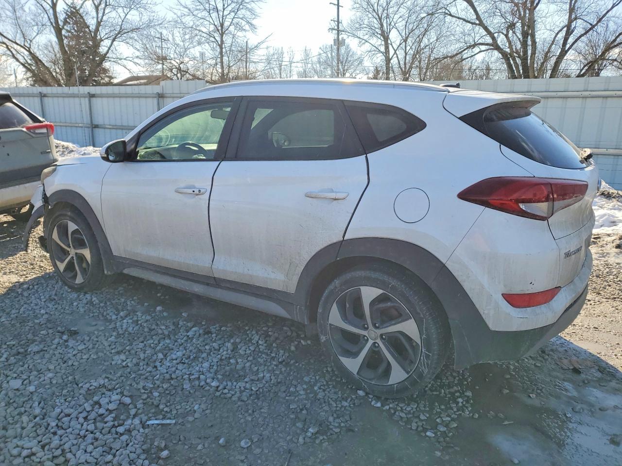 2017 HYUNDAI TUCSON photo 2