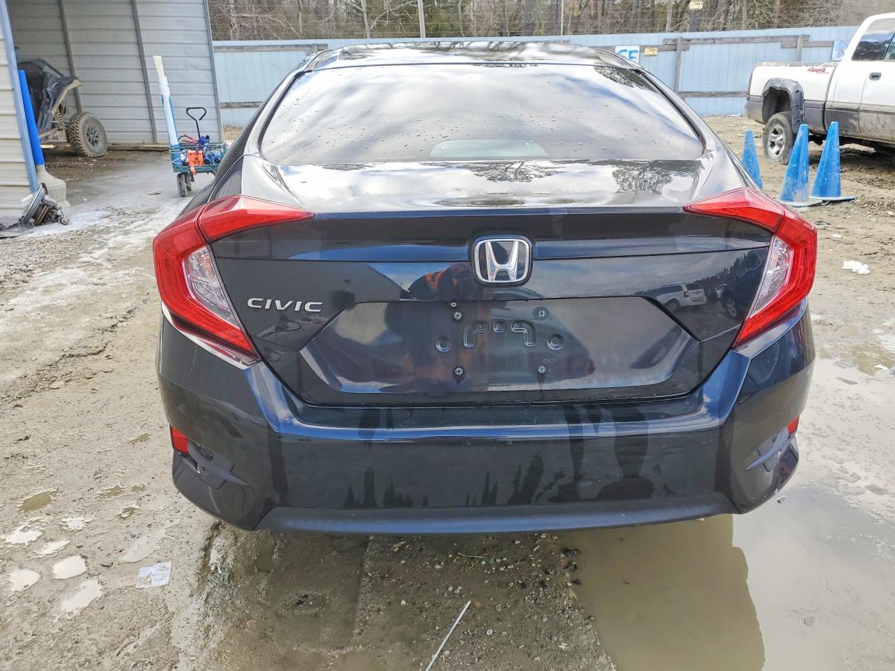 2017 HONDA CIVIC LX photo 11