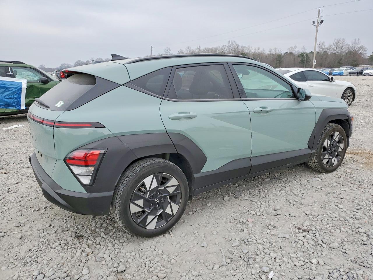 2024 HYUNDAI KONA SEL photo 3