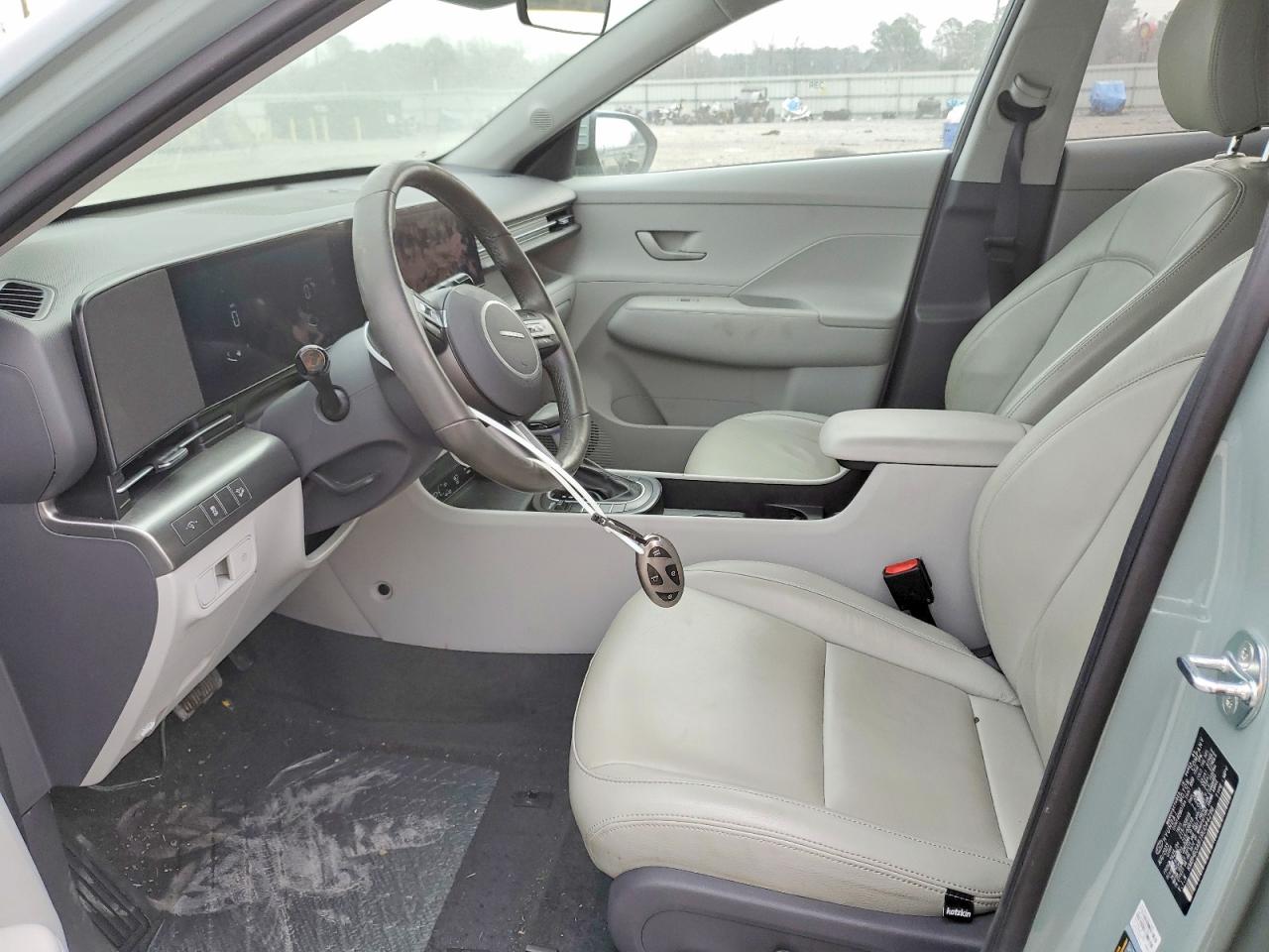 2024 HYUNDAI KONA SEL photo 7
