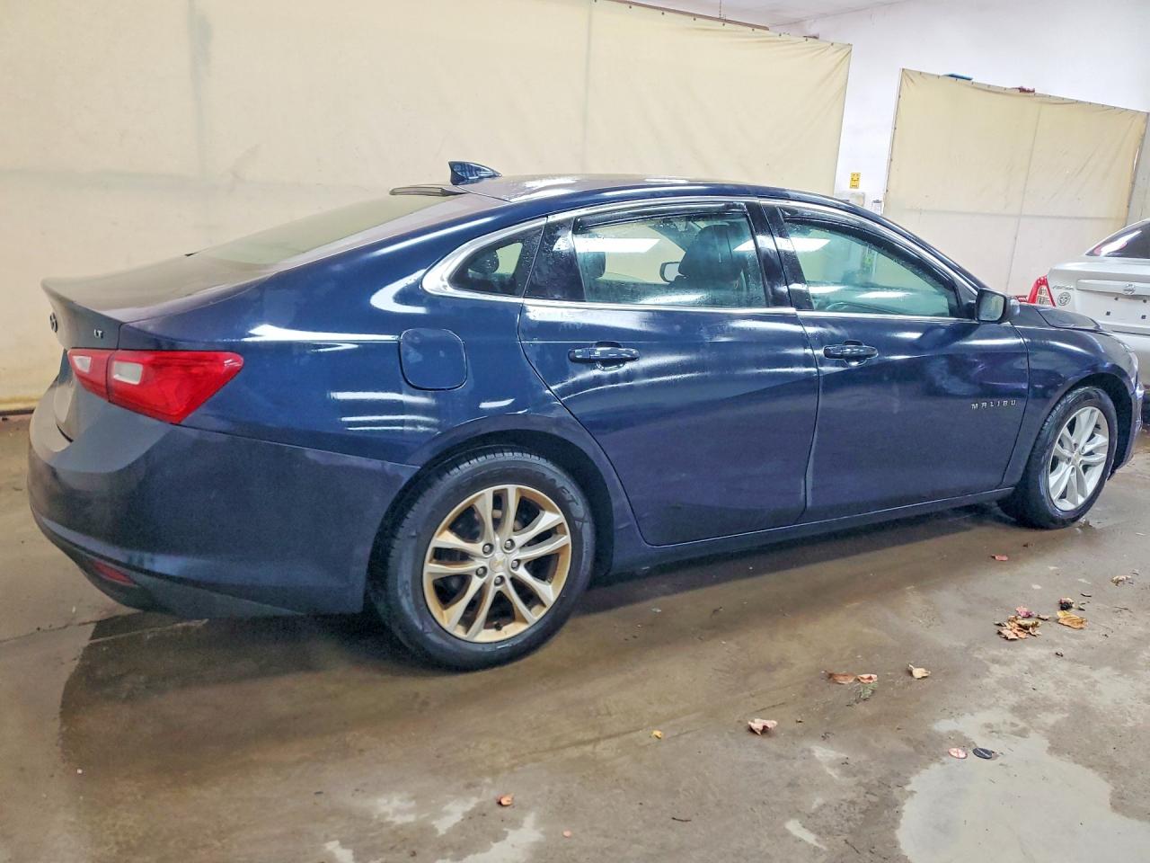 2018 CHEVROLET MALIBU LT photo 7