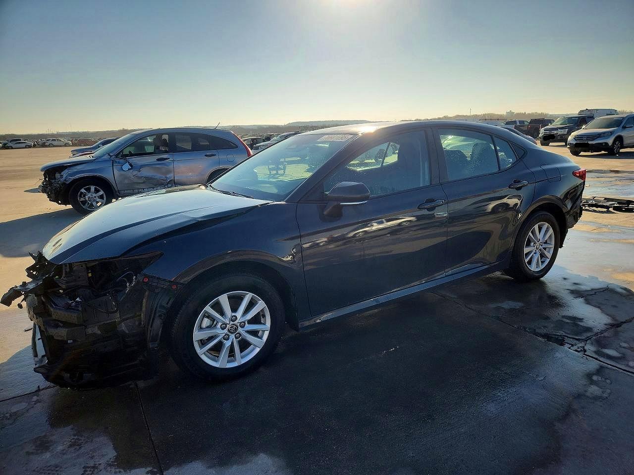 2025 TOYOTA CAMRY