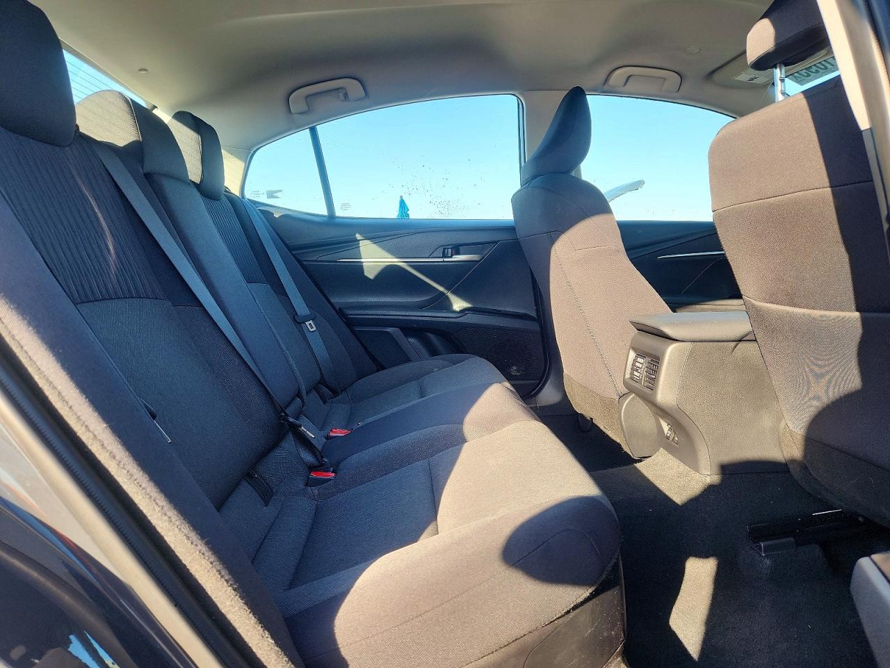 2025 TOYOTA CAMRY LE photo 10