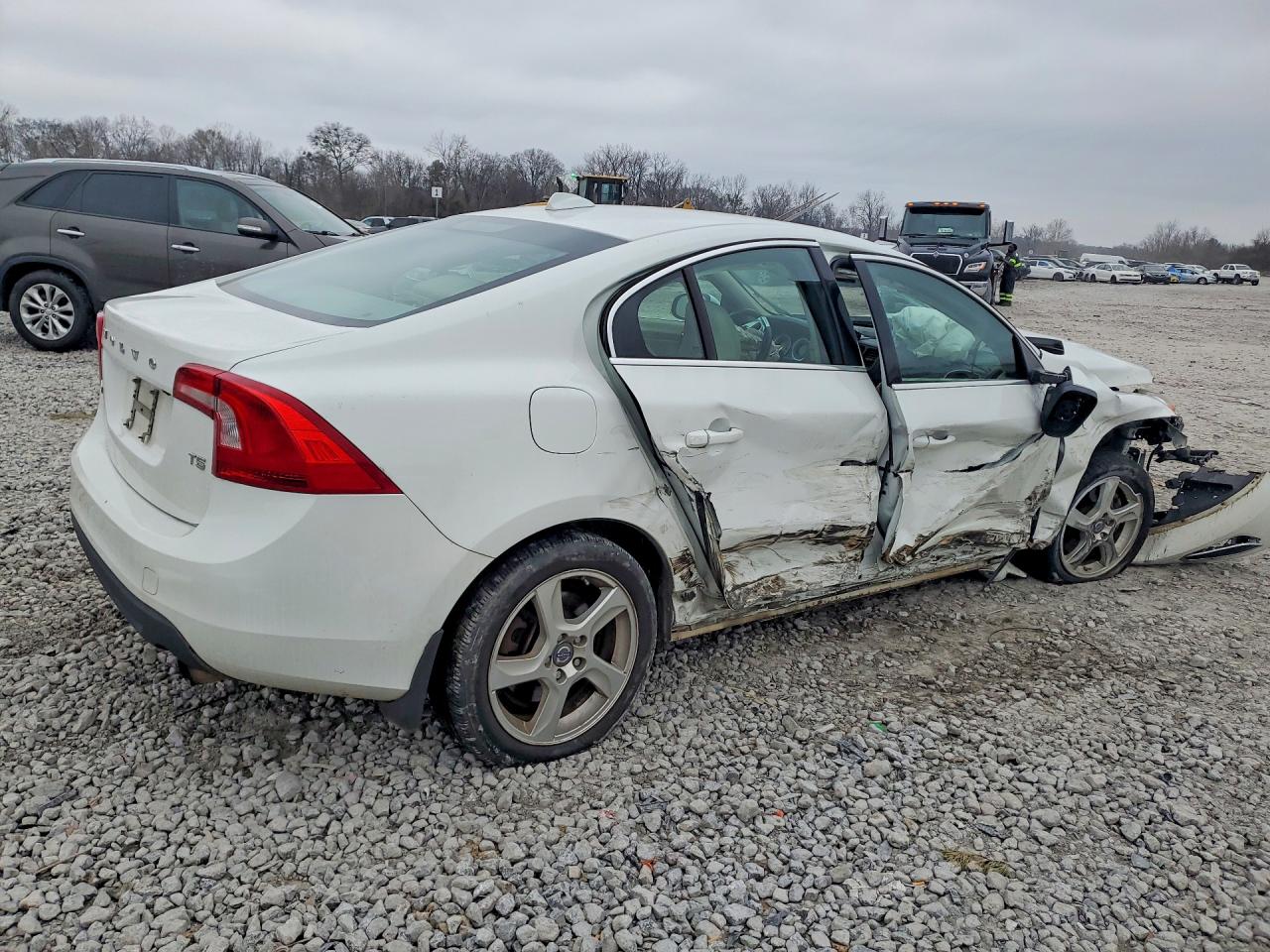 2012 VOLVO S60 T5 photo 5