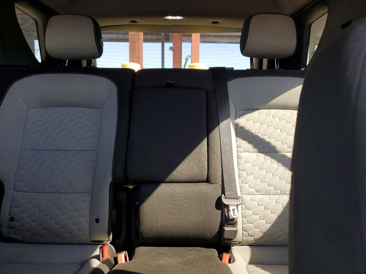 2018 CHEVROLET EQUINOX LT photo 10