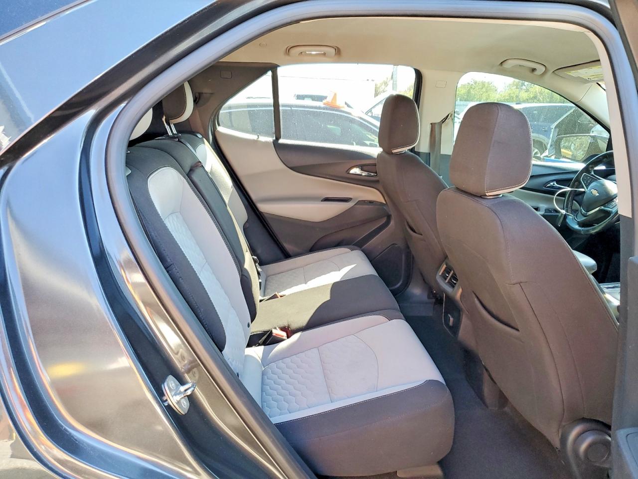 2018 CHEVROLET EQUINOX LT photo 11