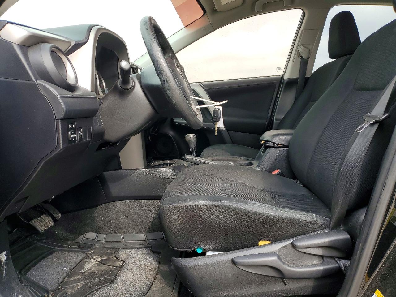 2016 TOYOTA RAV4 LE photo 19