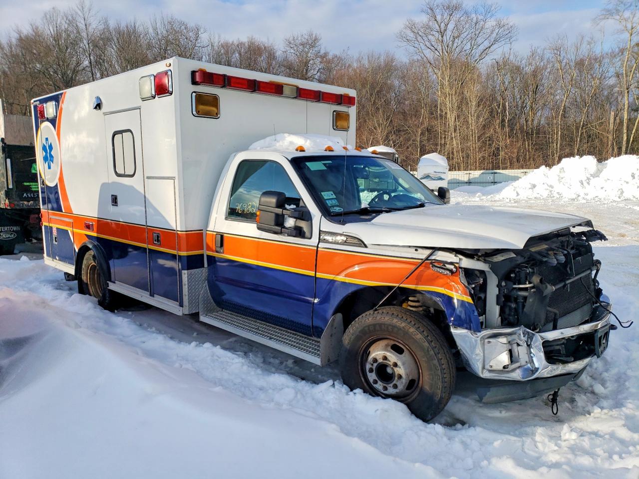 2015 FORD F350 SUPER DUTY AMBULANCE photo 4
