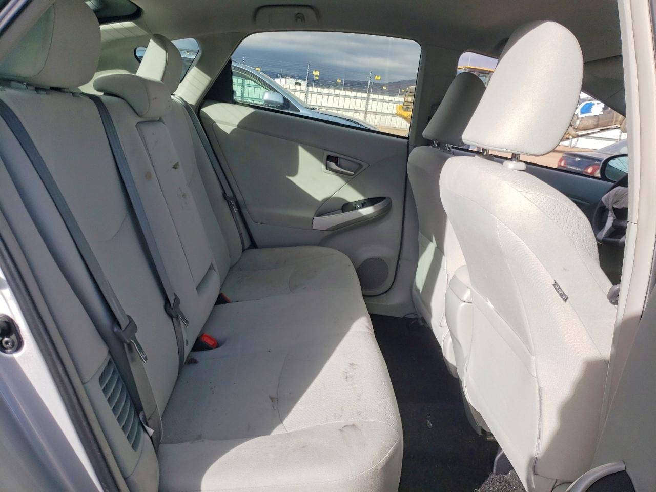 2012 TOYOTA PRIUS photo 19