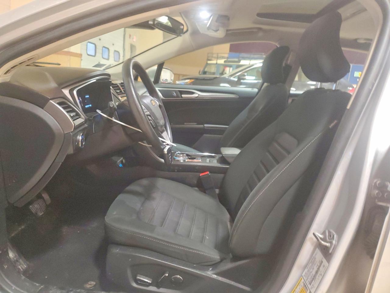 2019 FORD FUSION SE photo 7