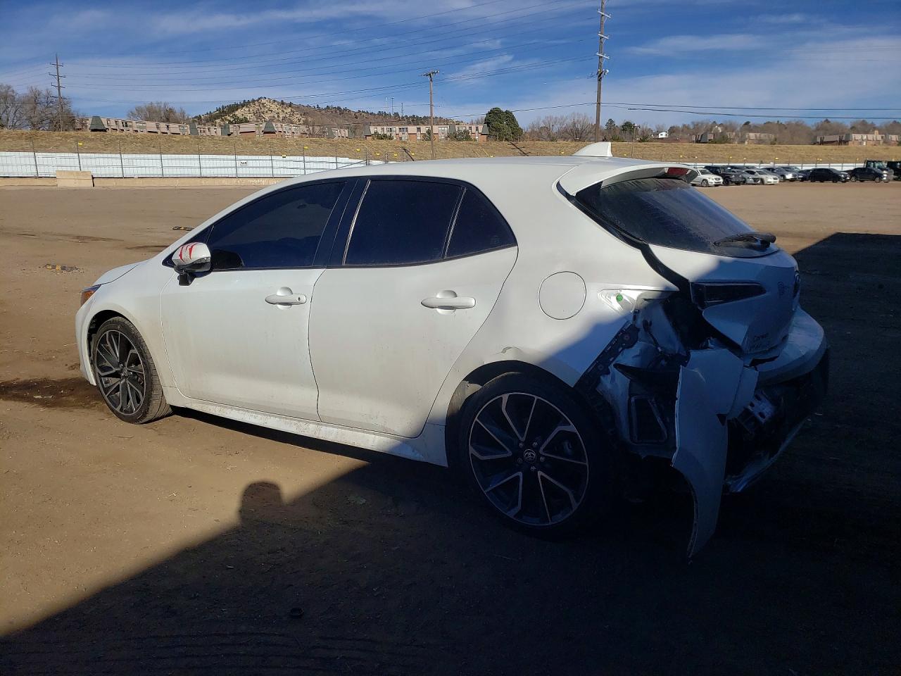 2022 TOYOTA COROLLA XSE photo 3