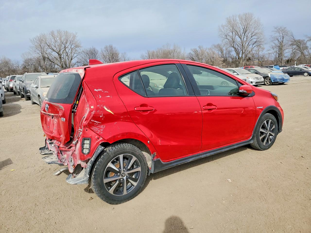 2018 TOYOTA PRIUS C photo 5
