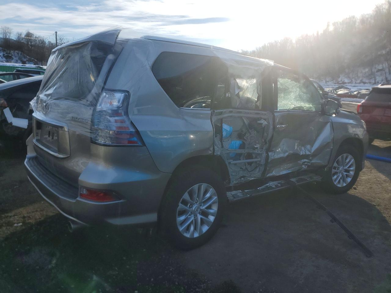 2023 LEXUS GX photo 8