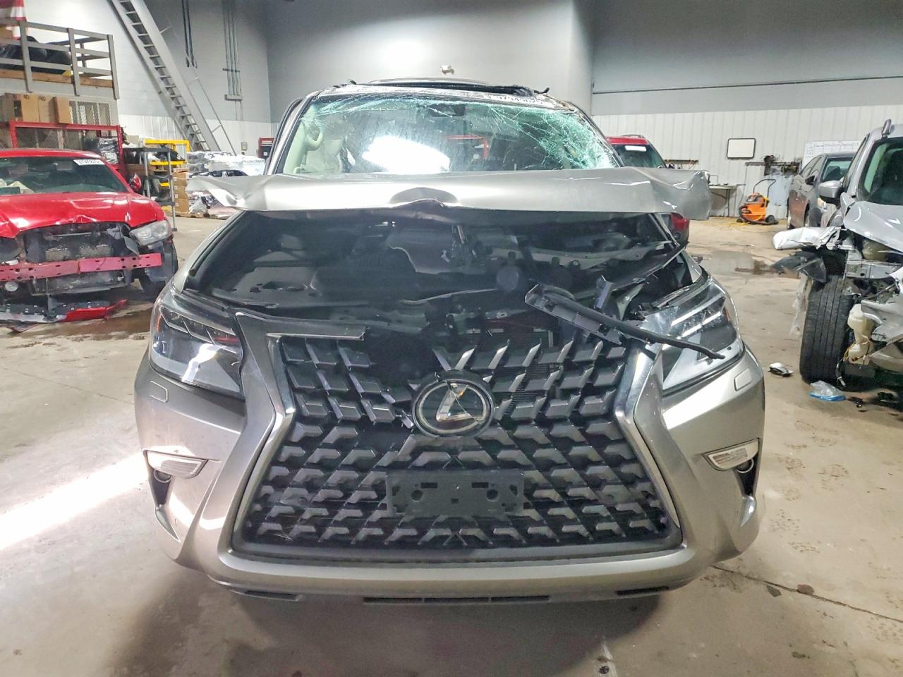 2023 LEXUS GX photo 13