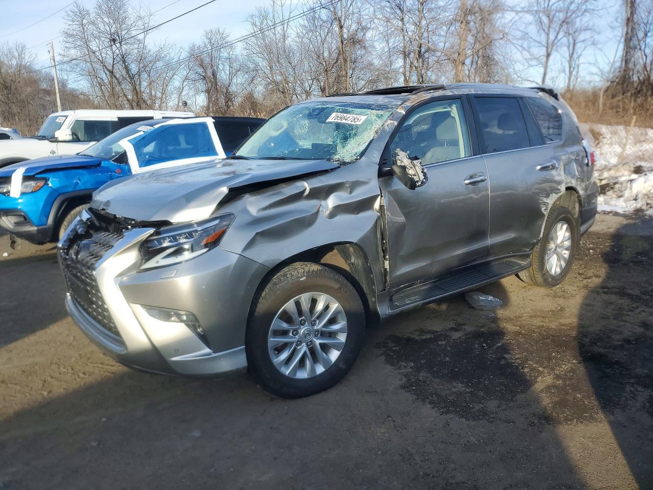2023 LEXUS GX photo 2
