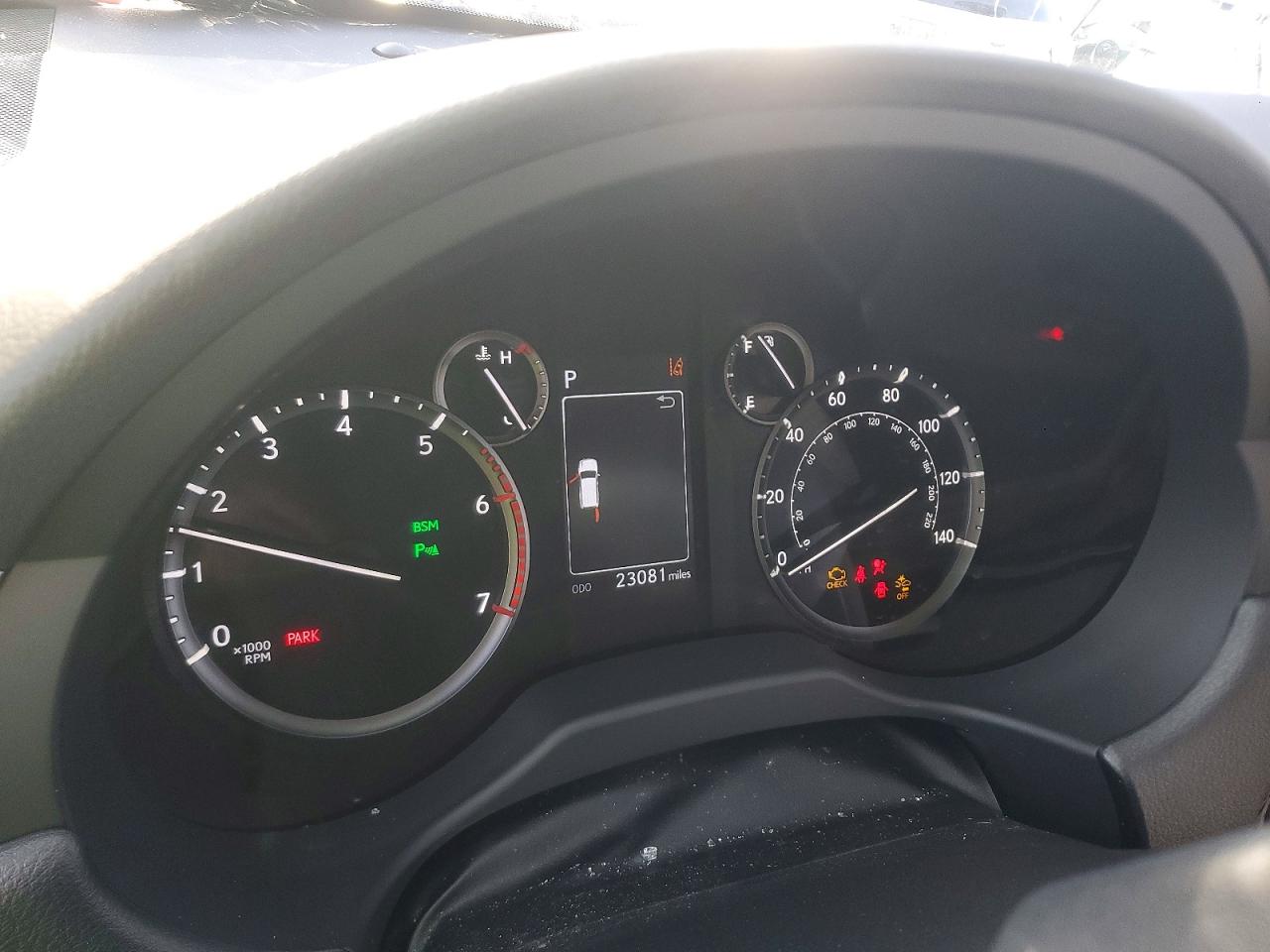 2023 LEXUS GX photo 26