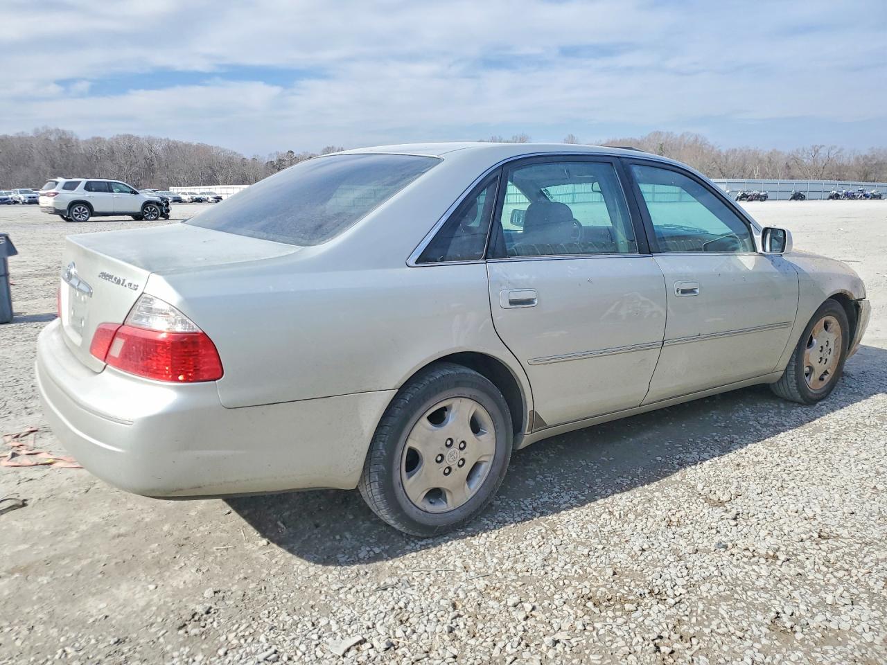 2003 TOYOTA AVALON XL photo 9