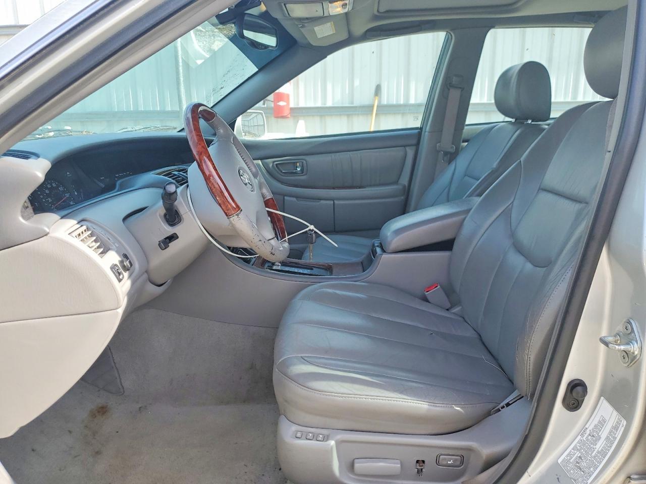 2003 TOYOTA AVALON XL photo 25