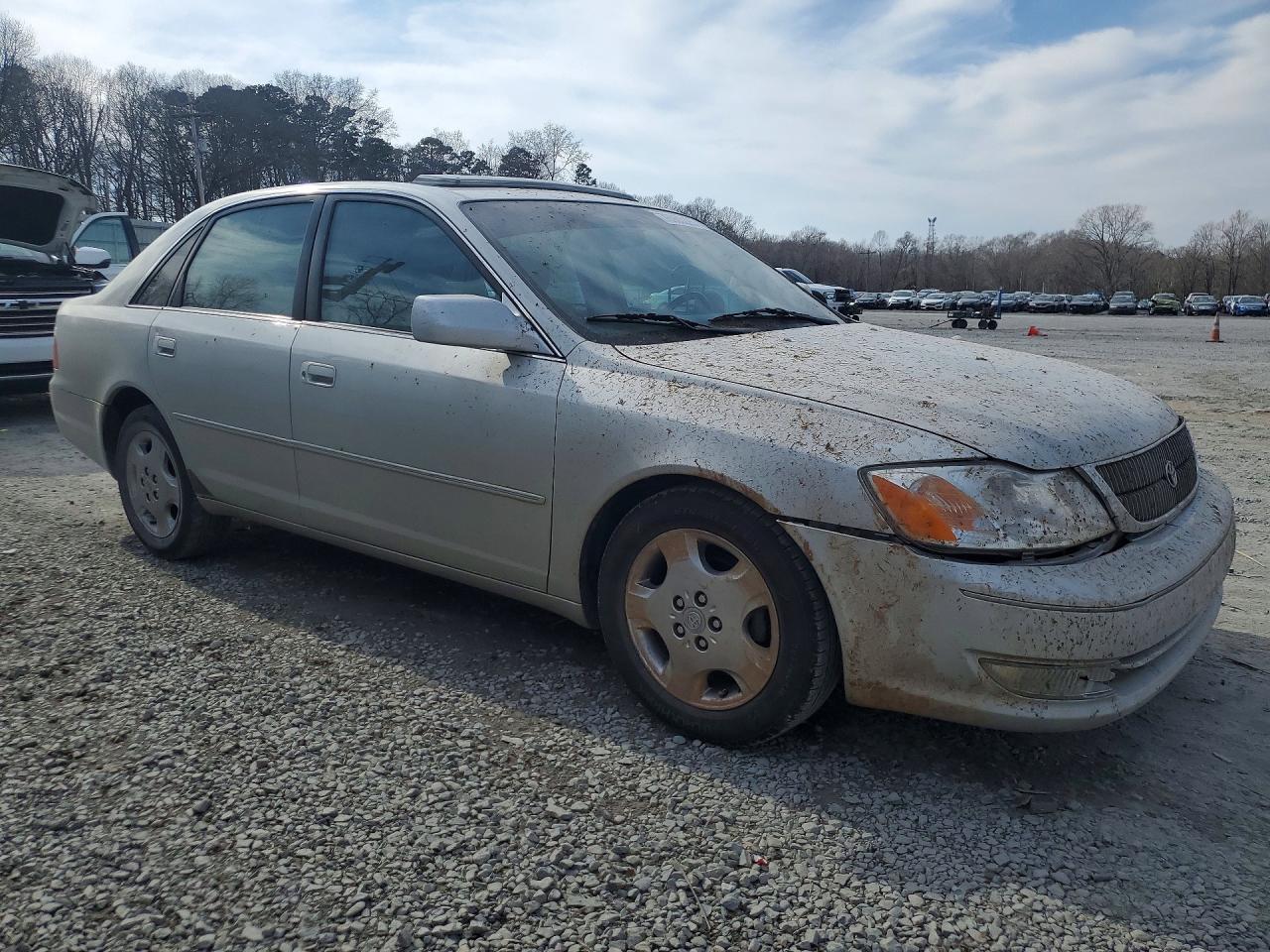 2003 TOYOTA AVALON XL photo 13