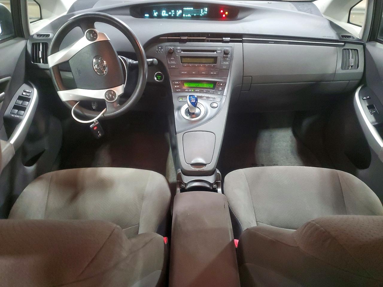2011 TOYOTA PRIUS TWO photo 22