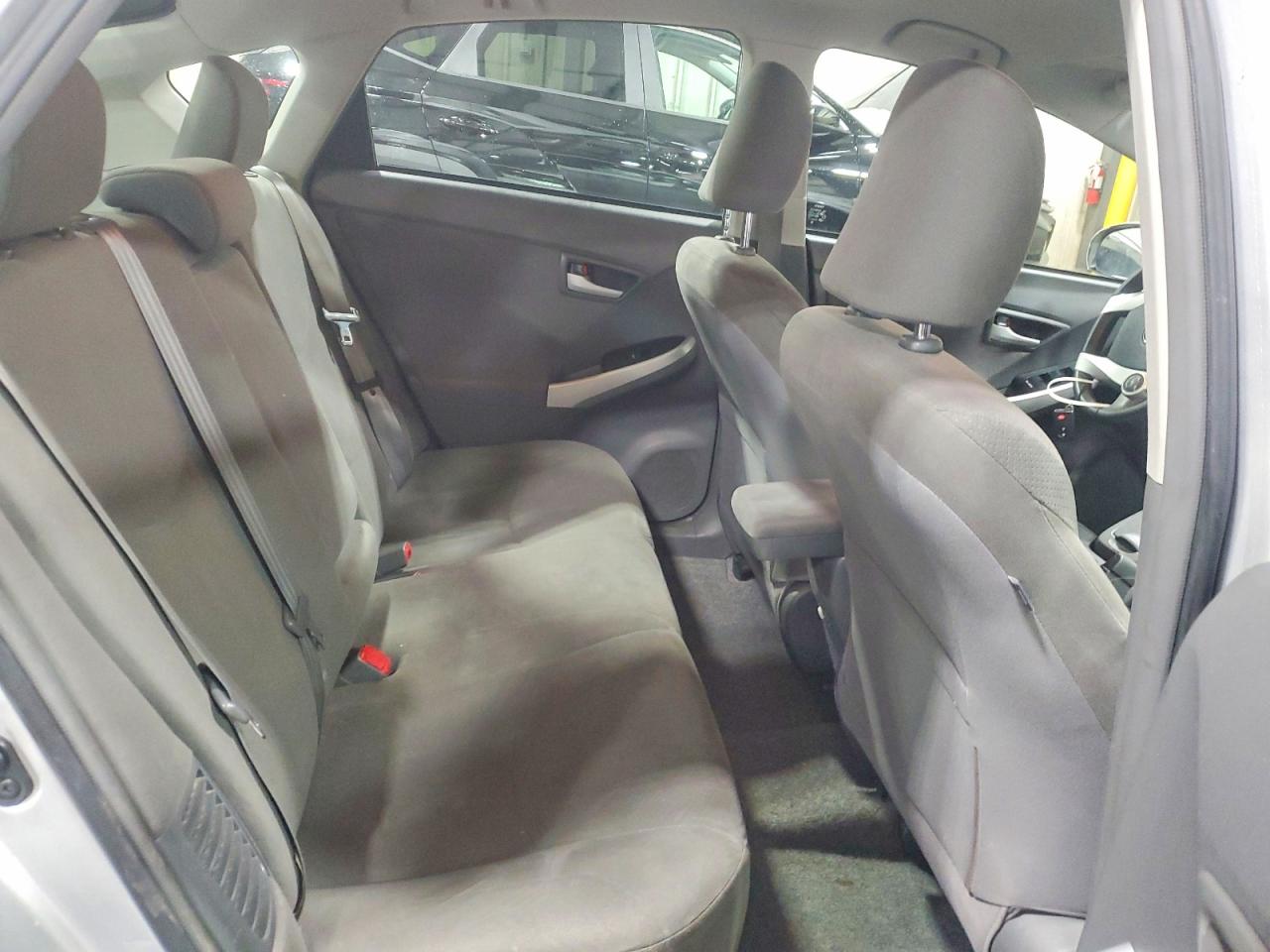 2011 TOYOTA PRIUS TWO photo 28