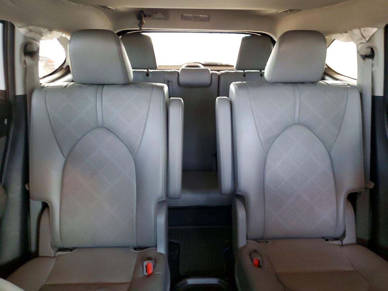 2023 TOYOTA HIGHLANDER PLATINUM photo 10