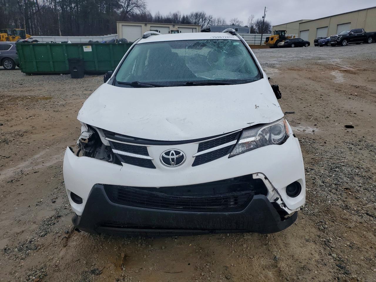 2015 TOYOTA RAV4 LE photo 13