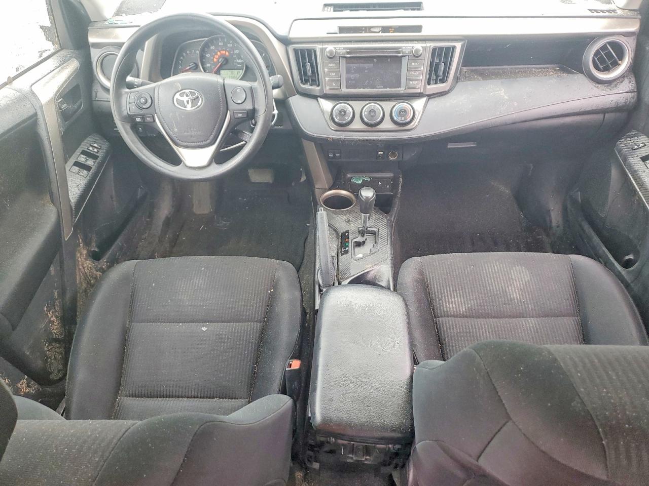 2015 TOYOTA RAV4 LE photo 22