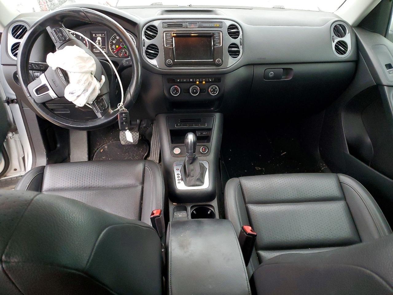 2017 VOLKSWAGEN TIGUAN photo 15