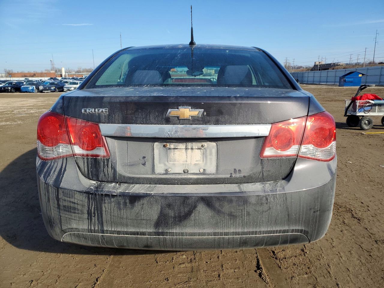 2014 CHEVROLET CRUZE LS photo 6
