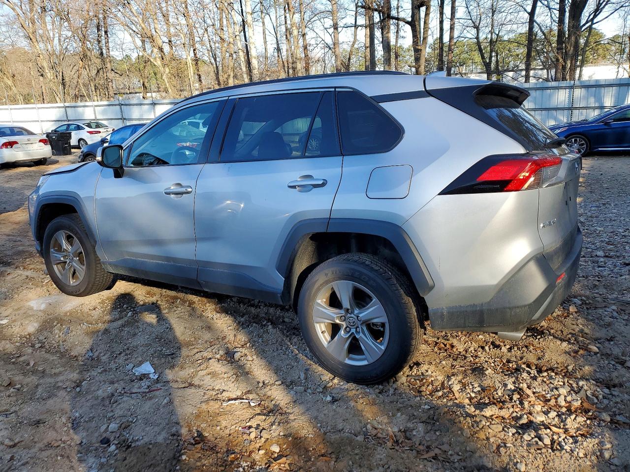 2024 TOYOTA RAV4 XLE photo 2