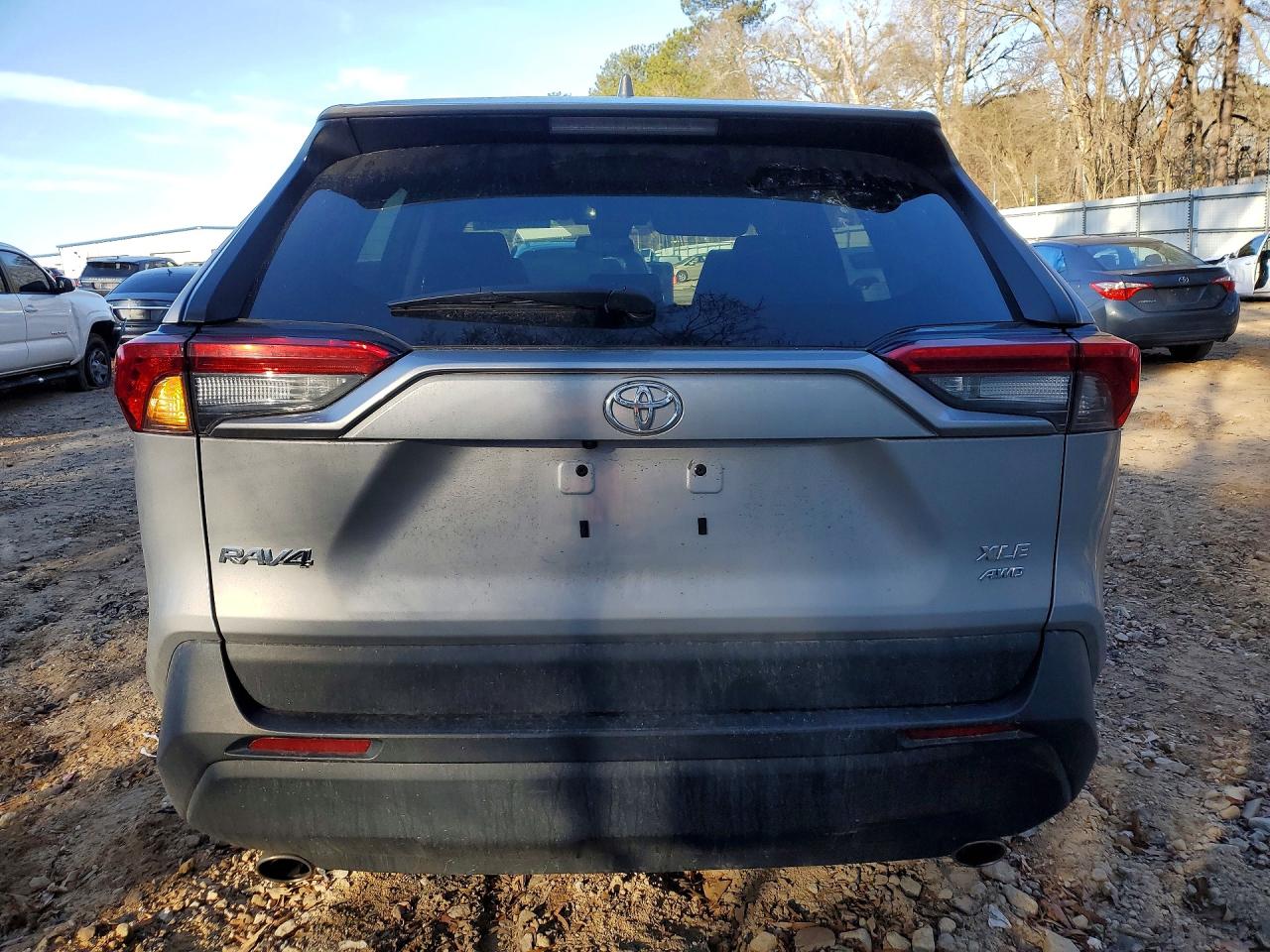 2024 TOYOTA RAV4 XLE photo 6