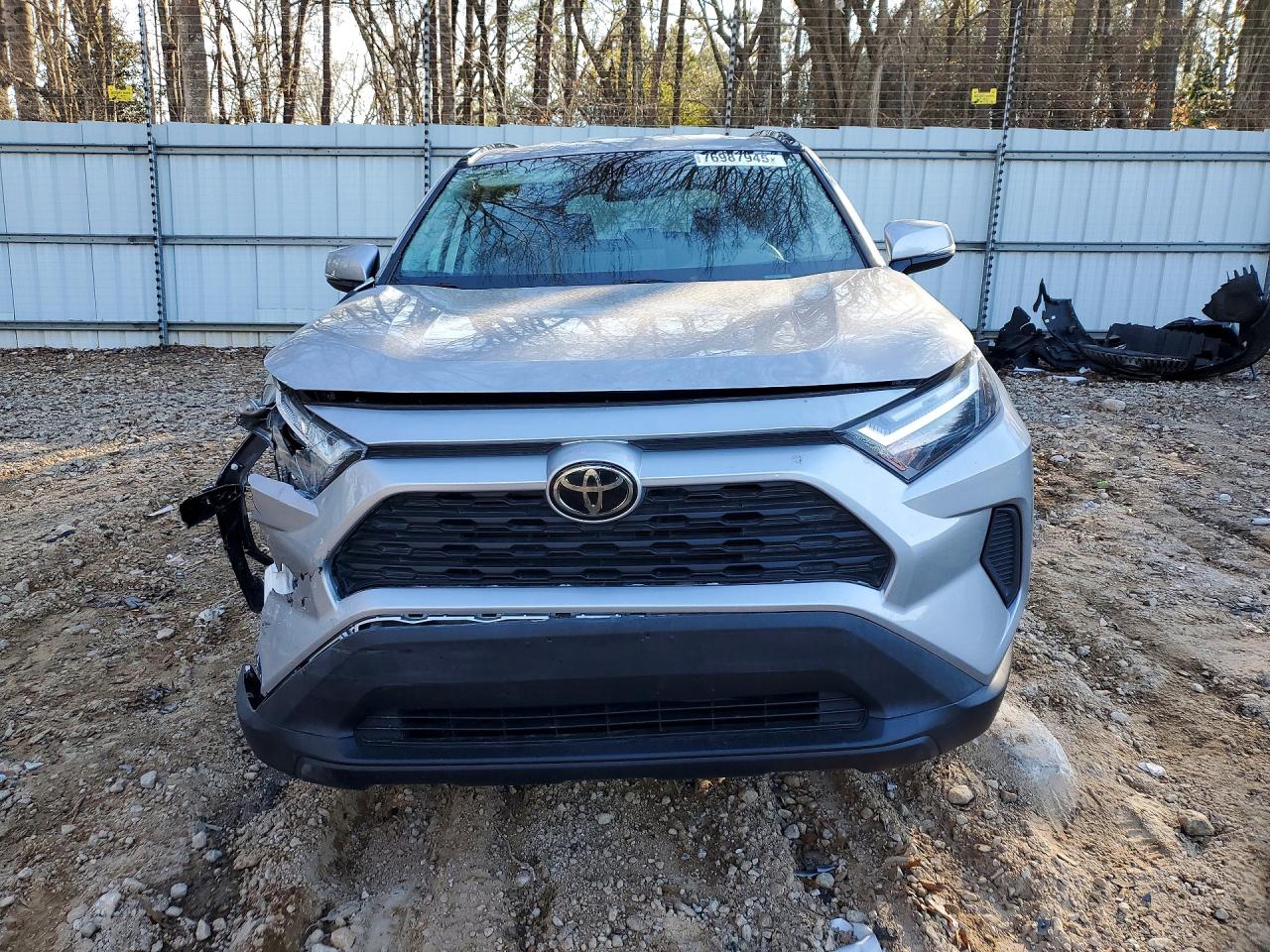 2024 TOYOTA RAV4 XLE photo 5