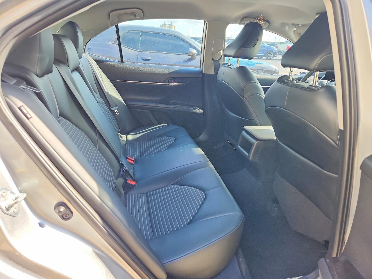 2022 TOYOTA CAMRY SE photo 19