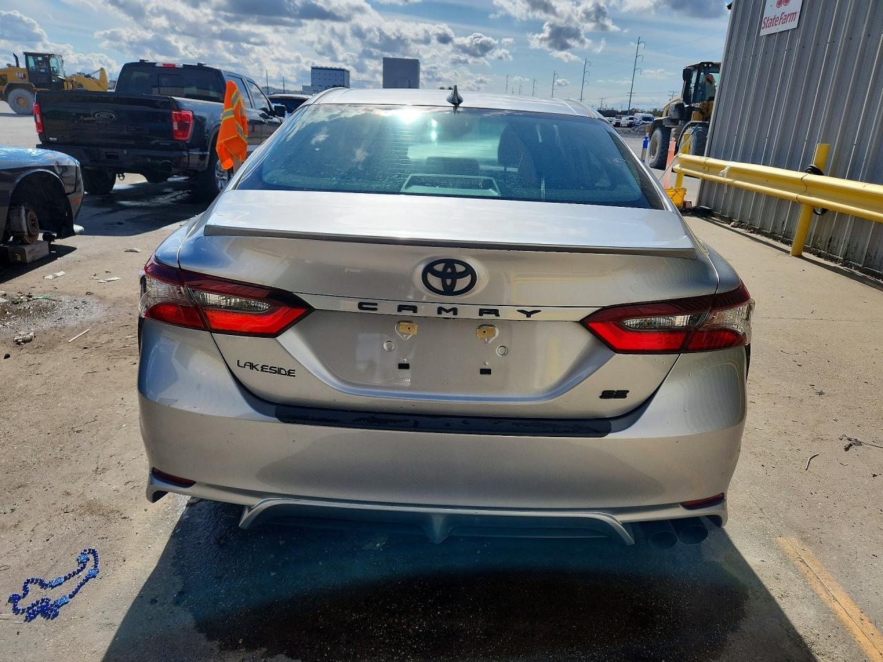 2022 TOYOTA CAMRY SE photo 11