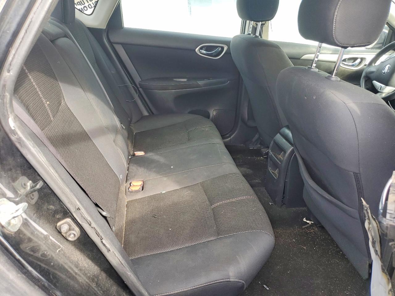 2015 NISSAN SENTRA S photo 19
