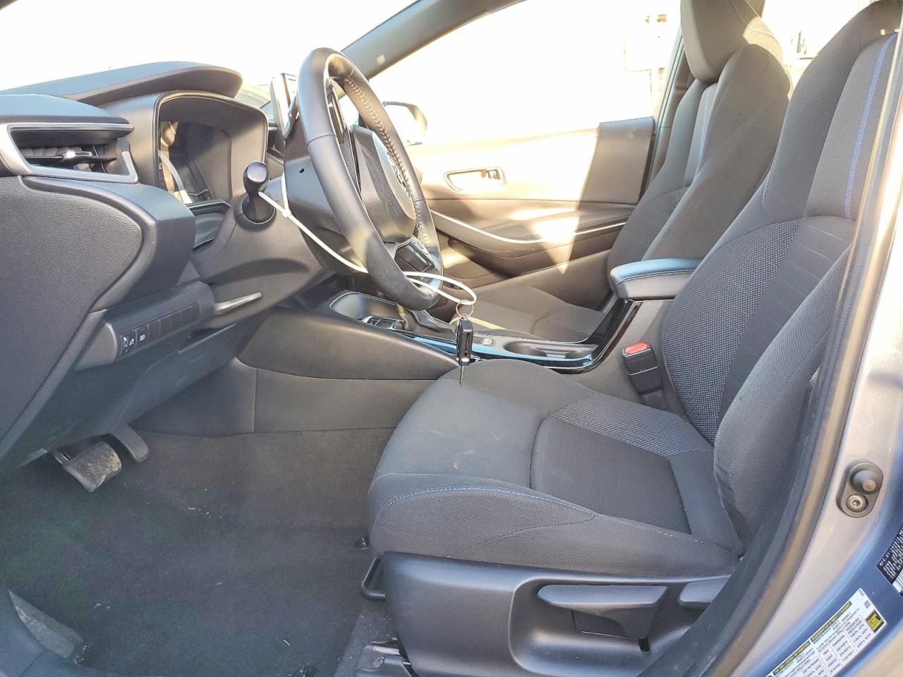 2021 TOYOTA COROLLA SE photo 19