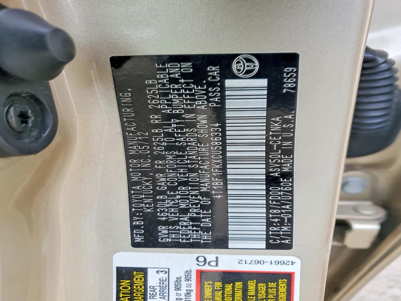 2012 TOYOTA CAMRY LE photo 23