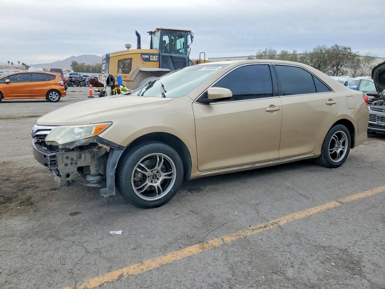 2012 TOYOTA CAMRY