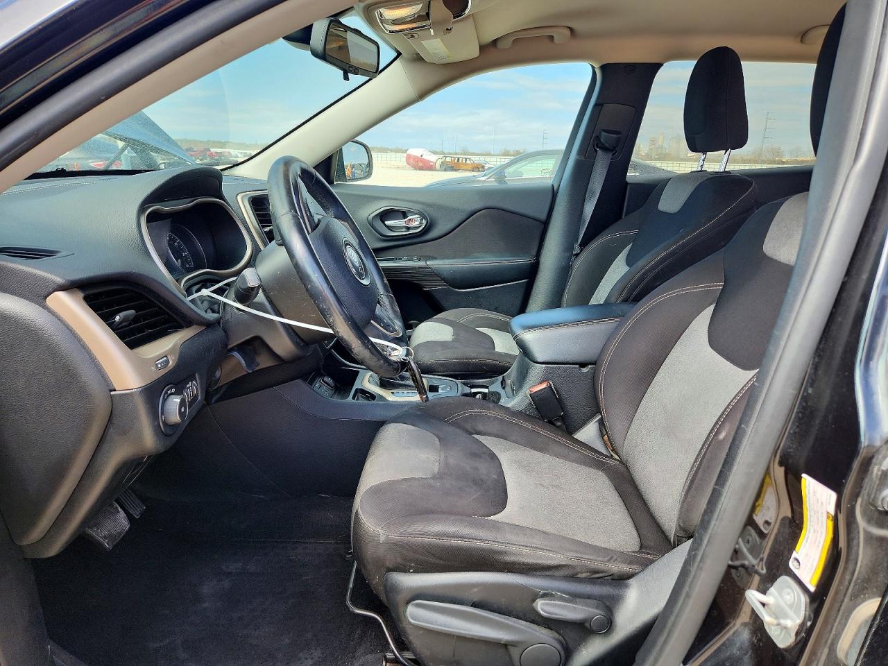 2014 JEEP CHEROKEE LATITUDE photo 7