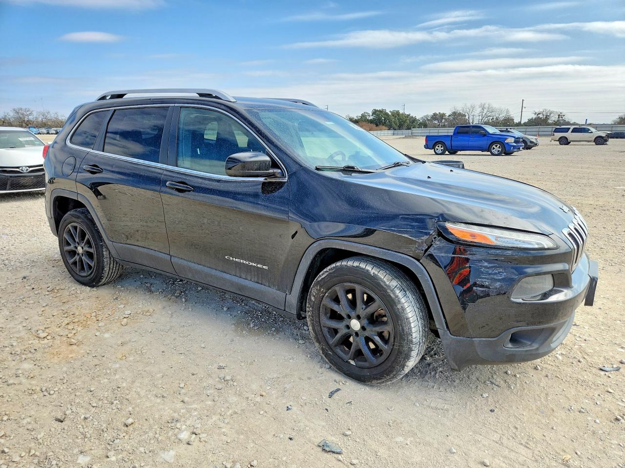 2014 JEEP CHEROKEE LATITUDE photo 4